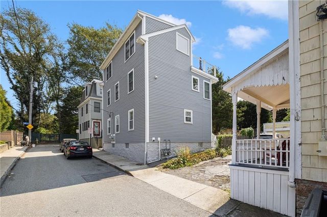 77 Pope Street 2, Newport, RI 02840