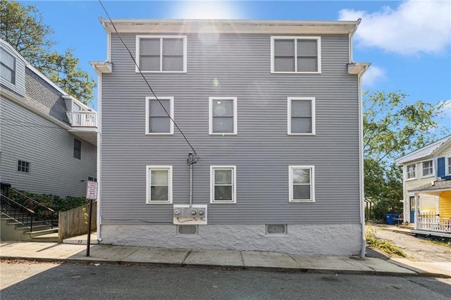 77 Pope Street 2, Newport, RI 02840