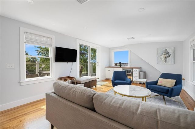 77 Pope Street 2, Newport, RI 02840