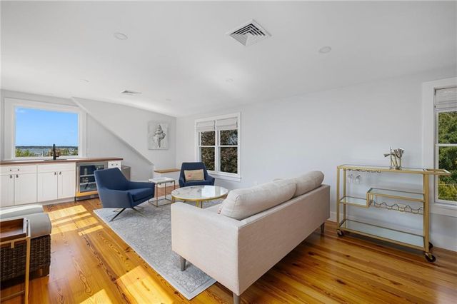 77 Pope Street 2, Newport, RI 02840