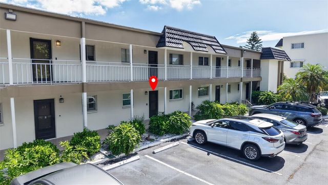 4601 CHANCELLOR STREET NE 144, St Petersburg, FL 33703