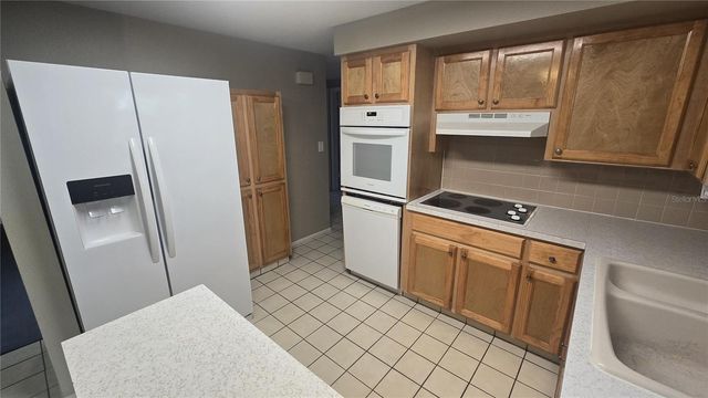 831 VIRGINIA AVENUE, Tarpon Springs, FL 34689