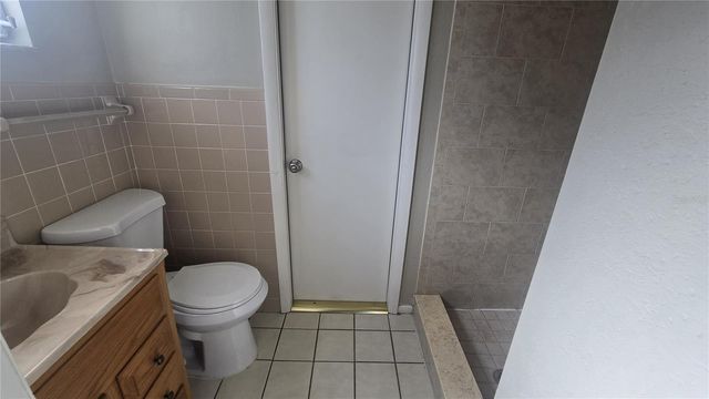 831 VIRGINIA AVENUE, Tarpon Springs, FL 34689