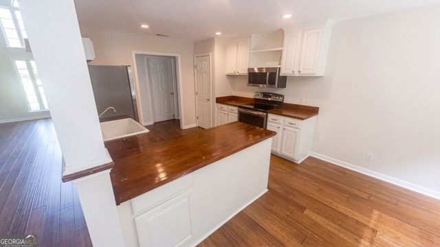 111 Fire Thorn Lane, Pooler, GA 31322
