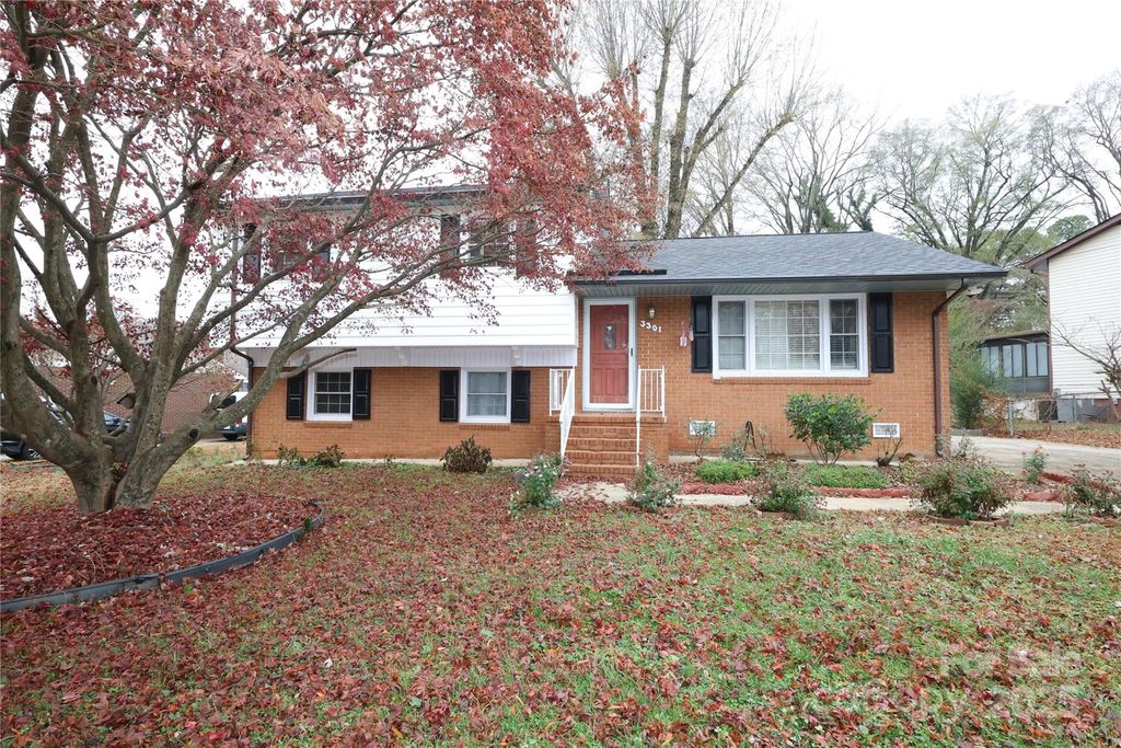3301 Wiseman Drive, Charlotte, NC 28227