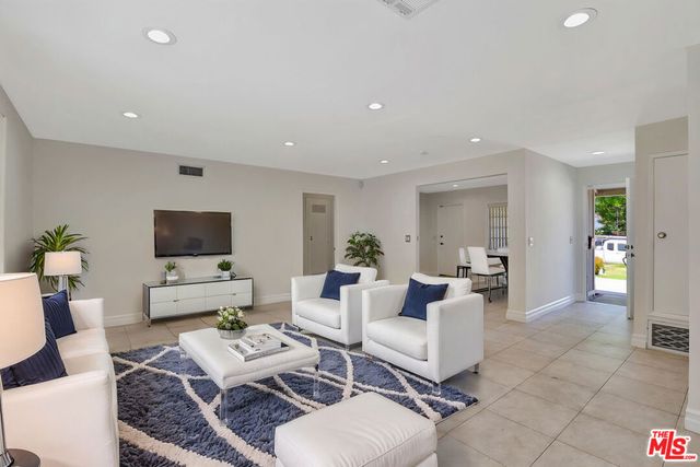 6421 Franrivers Avenue, West Hills, CA 91307
