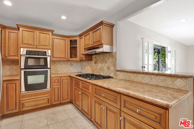 6421 Franrivers Avenue, West Hills, CA 91307