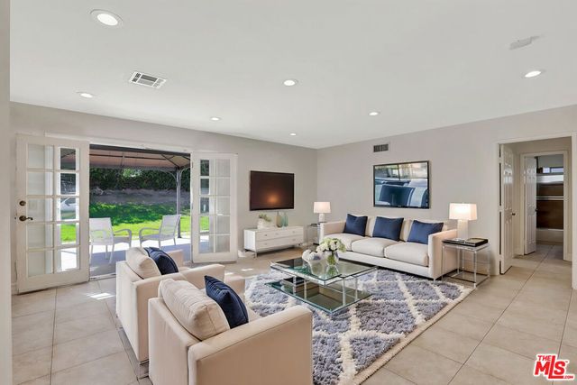 6421 Franrivers Avenue, West Hills, CA 91307