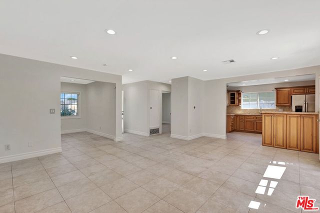 6421 Franrivers Avenue, West Hills, CA 91307