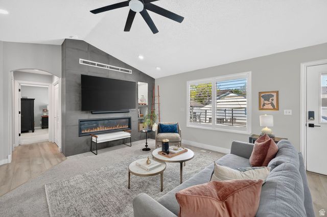 1031 S 1525 W, Syracuse, UT 84075