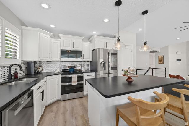 1031 S 1525 W, Syracuse, UT 84075