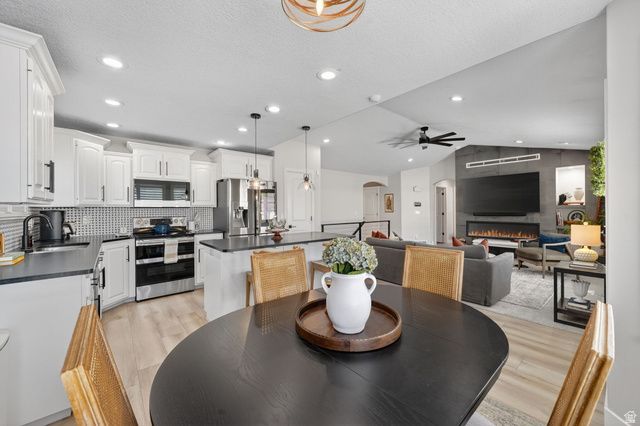 1031 S 1525 W, Syracuse, UT 84075