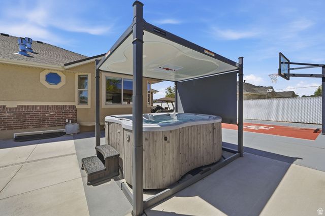 1031 S 1525 W, Syracuse, UT 84075