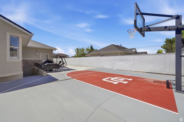 1031 S 1525 W, Syracuse, UT 84075