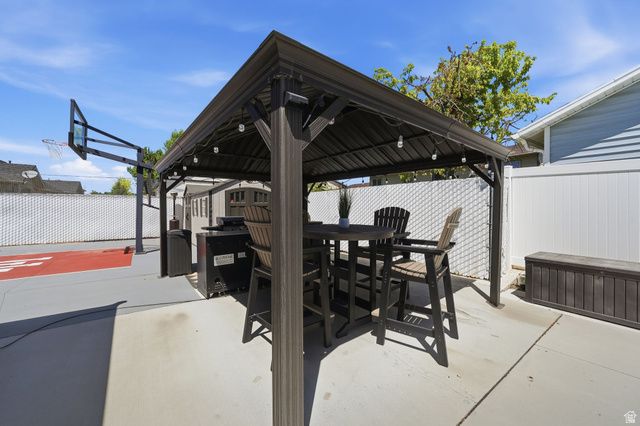 1031 S 1525 W, Syracuse, UT 84075