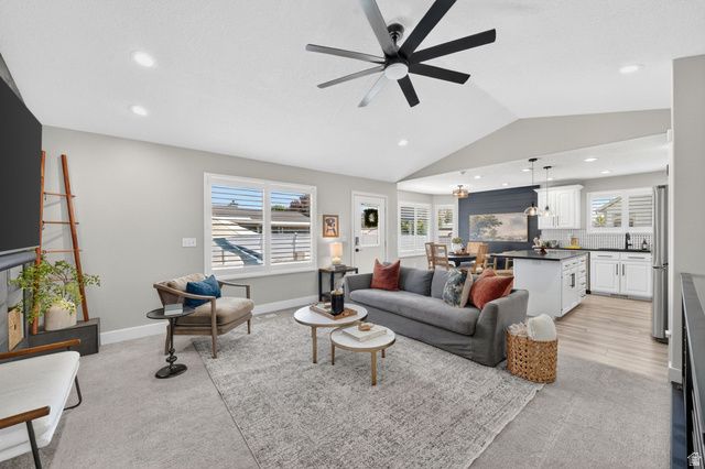1031 S 1525 W, Syracuse, UT 84075