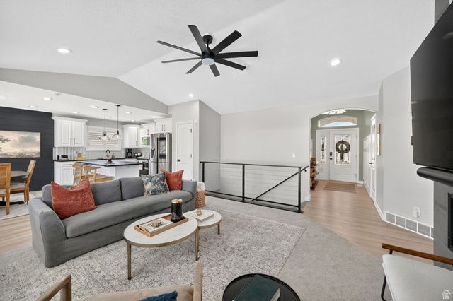1031 S 1525 W, Syracuse, UT 84075