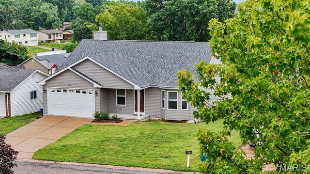 2790 Rosewood Drive, Arnold, MO 63010