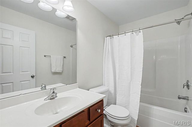 2790 Rosewood Drive, Arnold, MO 63010