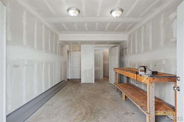 2790 Rosewood Drive, Arnold, MO 63010