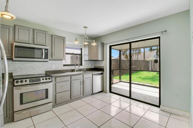 5929 SE Collins Avenue, Stuart, FL 34997
