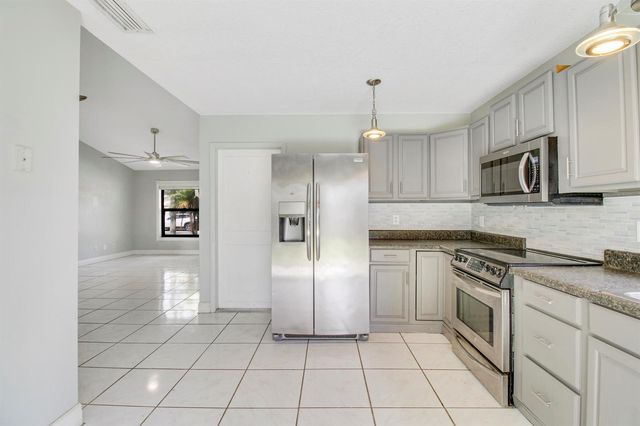 5929 SE Collins Avenue, Stuart, FL 34997