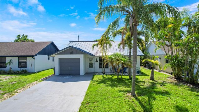 5929 SE Collins Avenue, Stuart, FL 34997