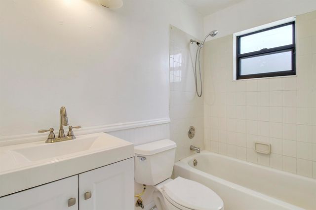 5929 SE Collins Avenue, Stuart, FL 34997