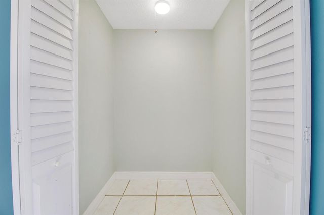 5929 SE Collins Avenue, Stuart, FL 34997