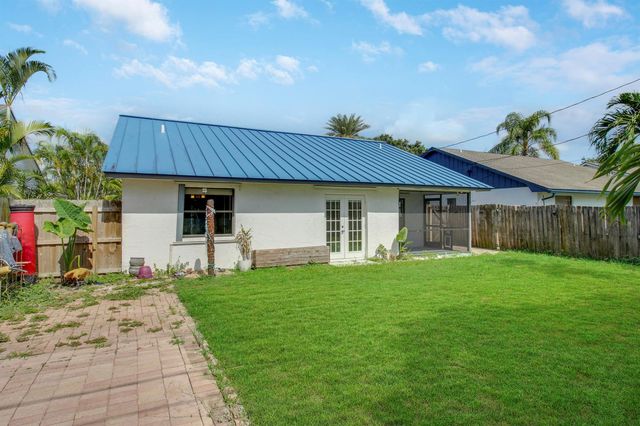 5929 SE Collins Avenue, Stuart, FL 34997