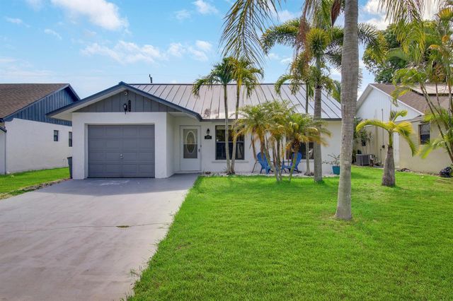 5929 SE Collins Avenue, Stuart, FL 34997