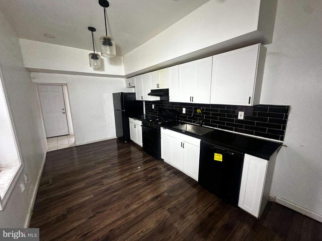 1313 S PAXON ST, Philadelphia, PA 19143