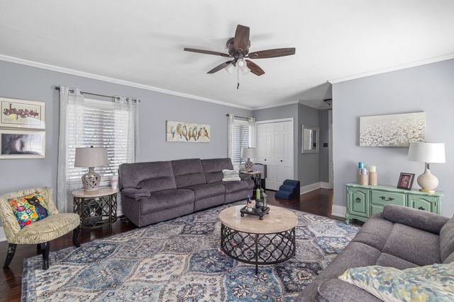 1200 Park Drive, Hillsboro, TX 76645