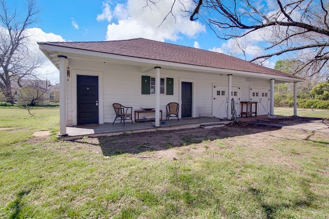 1200 Park Drive, Hillsboro, TX 76645