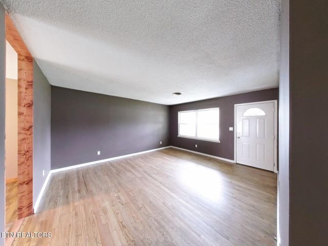 15 Fescue Drive, Chickamauga, GA 30707