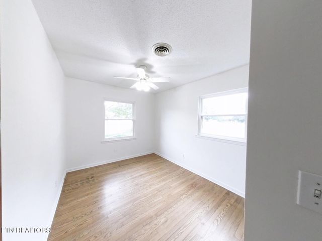 15 Fescue Drive, Chickamauga, GA 30707