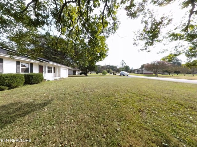 15 Fescue Drive, Chickamauga, GA 30707