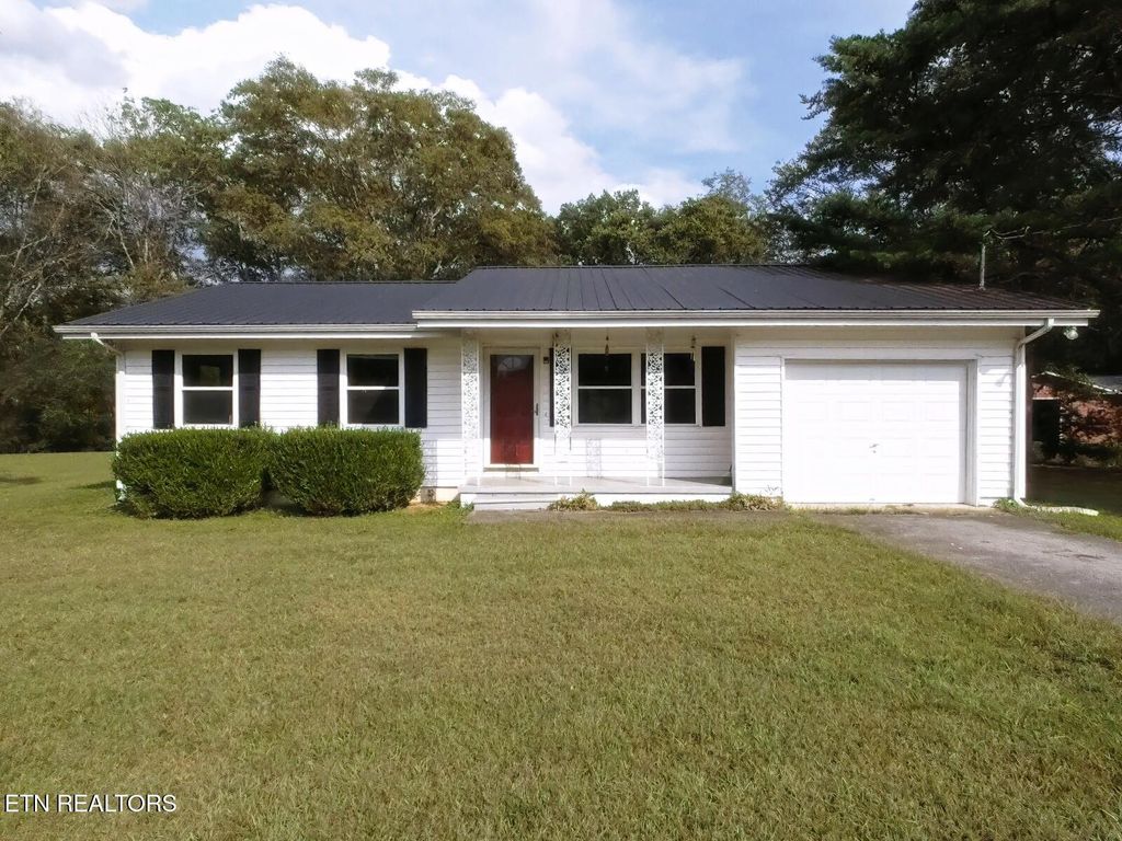 15 Fescue Drive, Chickamauga, GA 30707