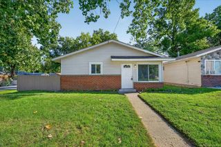 806 Blaine Avenue, Pontiac, MI 48340