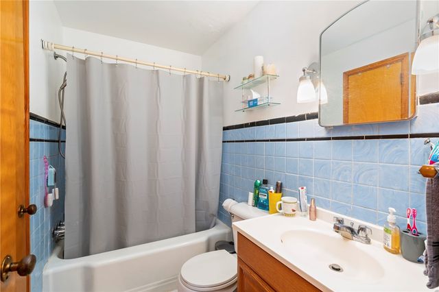 248 Cherry St, Whitaker, PA 15120