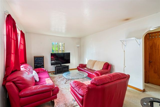 248 Cherry St, Whitaker, PA 15120