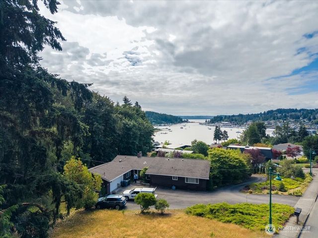 9311 Peacock Hill Avenue, Gig Harbor, WA 98332