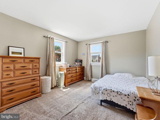 154 RED BANK AVE, West Deptford, NJ 08096