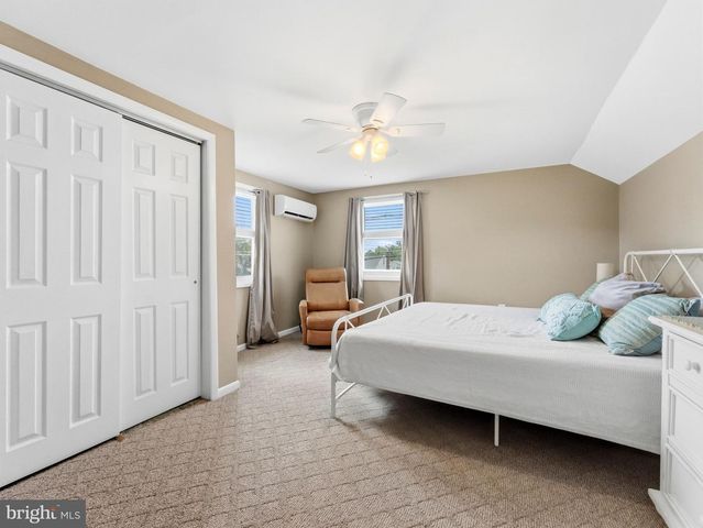 154 RED BANK AVE, West Deptford, NJ 08096