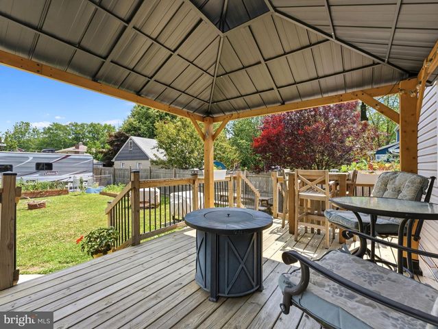 154 RED BANK AVE, West Deptford, NJ 08096