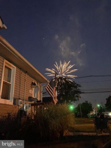 154 RED BANK AVE, West Deptford, NJ 08096