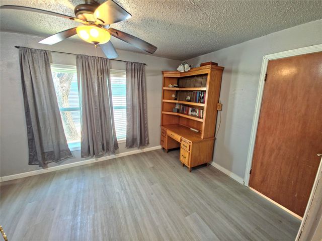 2721 Sharon Street, Dallas, TX 75211