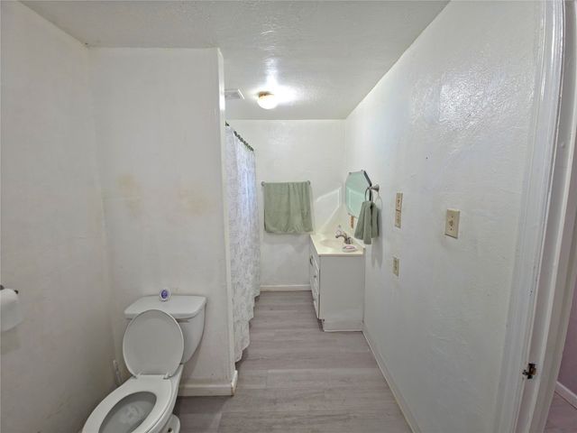 2721 Sharon Street, Dallas, TX 75211