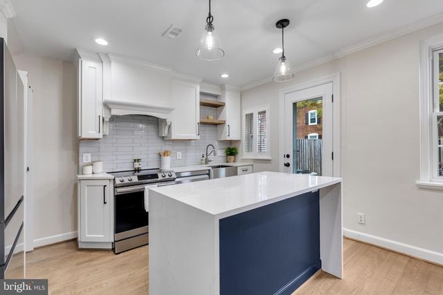 4630 34TH ST S, Arlington, VA 22206