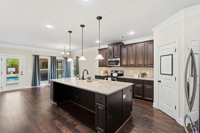 206 Red Hawk Pointe, Kathleen, GA 31047